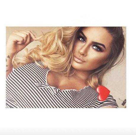 エボニートランスオンリーファンズ xxx 写真