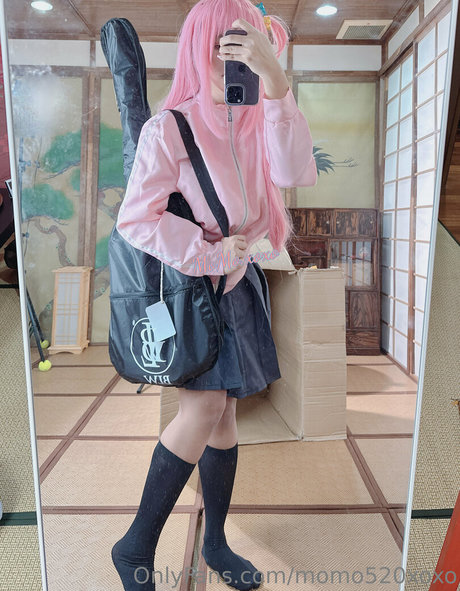 デカ尻ジーンズ OnlyFans アートヌード 写真