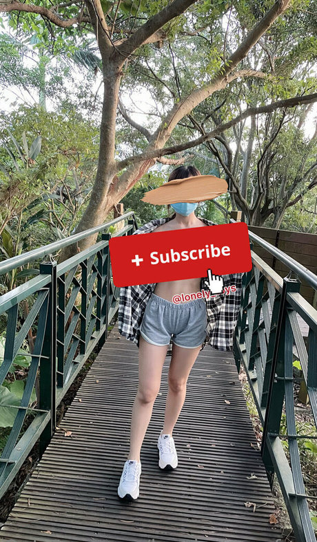 lonely toys free モデル ギャラリー