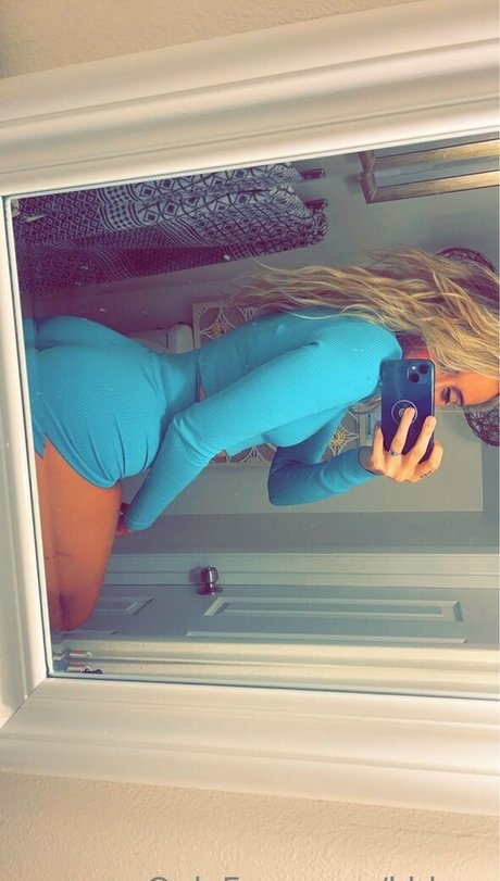 khloxo ヌードスター 画像