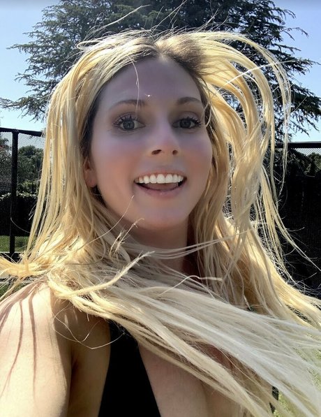 christiestevens 無料モデル 画像