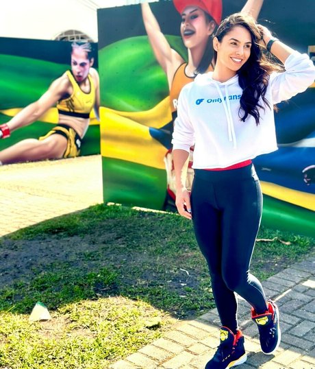 arianelipski ポルノスター ベスト 写真