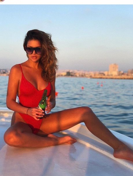 Sara Chafak xxx女優 ギャラリー