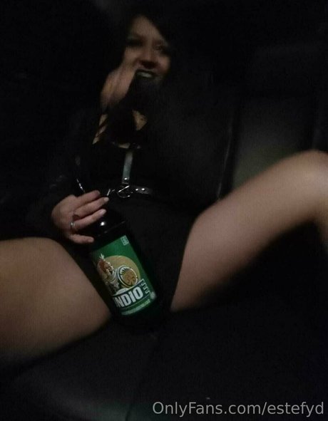 estefyd セクシーなポルノスター 写真