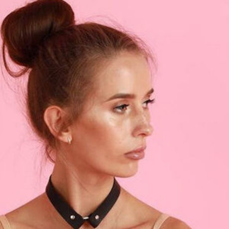 Voronina ヌードスター 写真