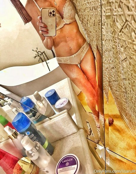 Lisarulit アートモデル 写真