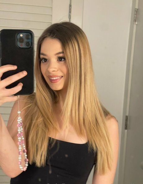 母娘OnlyFans 無料ポルノ 写真