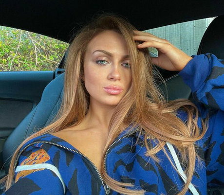 ルビーオンリーファン ポルノグラフィック ギャラリー