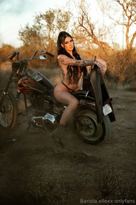 laurelemonique 最高のモデル ギャラリー