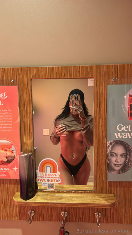 laurelemonique ポルノモデル 写真