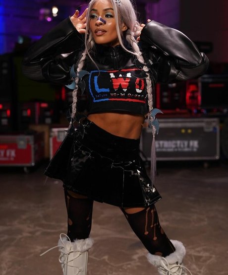 Zelina Vega 素敵なスター 画像