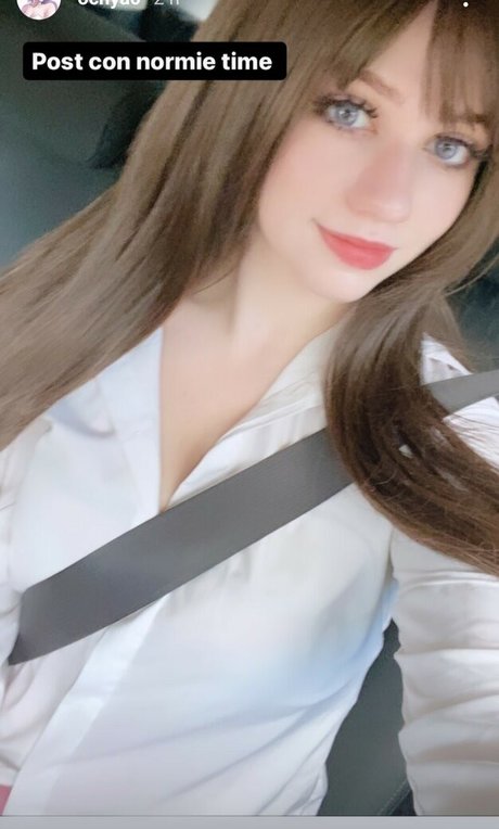 曲線美の熟女OnlyFans HD 写真