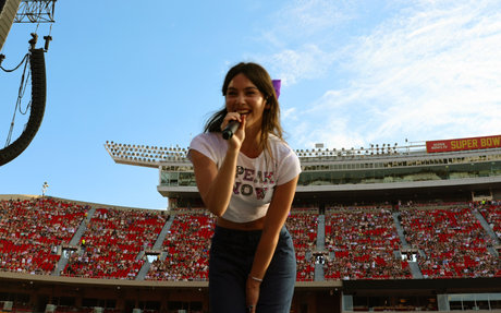 Gracie Abrams 素敵なスター 写真