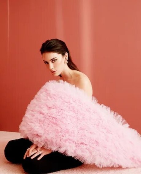 Gracie Abrams エロティックなスター 写真