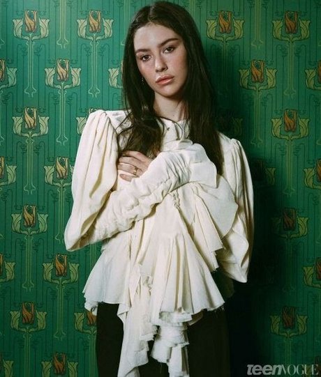 Gracie Abrams ポルノスター アーカイブ