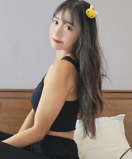 jinnytty エロティックなポルノスター 写真