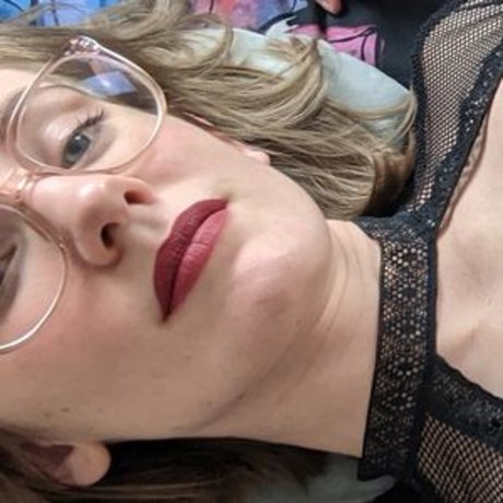 Emma Ruby top profile image