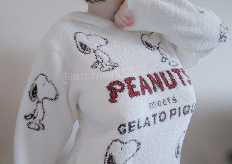 小柄なブロンドの熟女OnlyFans エロチック 画像