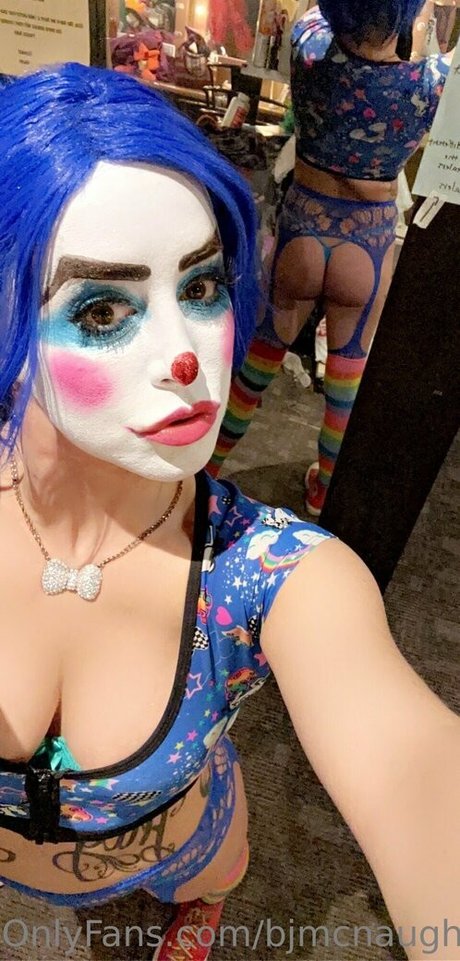 bjmcnaughty 高品質のポルノスター 画像