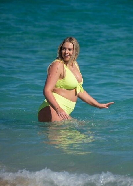 iskra 裸の女優 画像