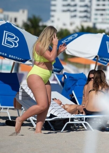 マッサージ動画 OnlyFans 無料ヌード 写真