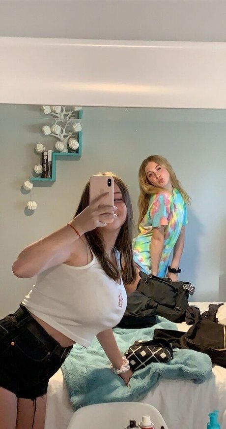 Ilina ポルノスター パーフェクト 写真