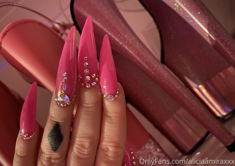 aliciaamiraxxx ポルノ女優 画像