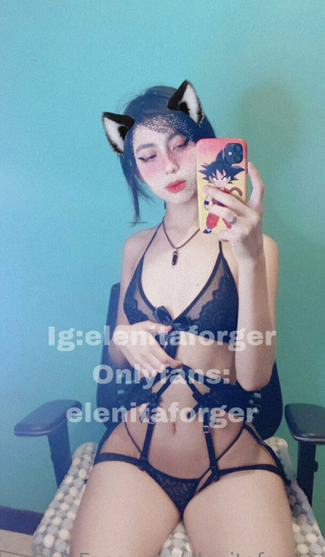 elenitaforger 高品質のポルノスター 写真