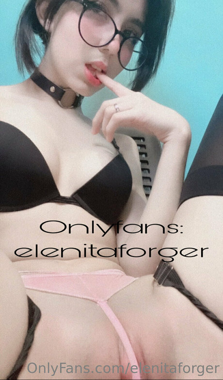 elenitaforger トップ女優 写真