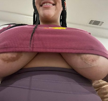 Britt Cuadra 限定スター 画像