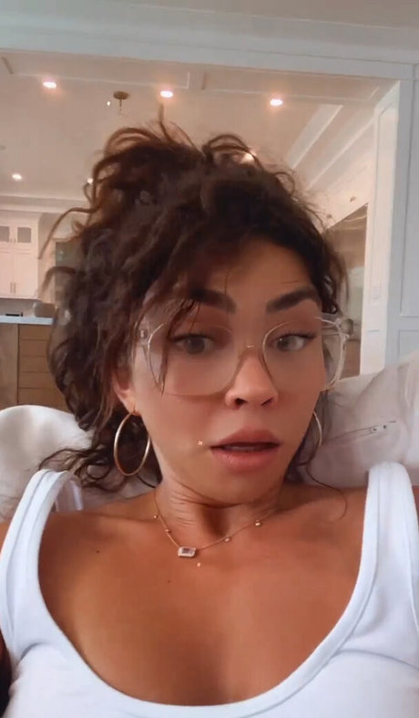 姉妹OnlyFans 美しいxxx 画像