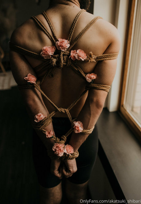 akatsuki shibari ポルノスター 独占 ギャラリー