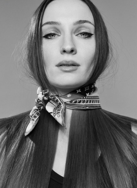 Sophie Turner top profile image