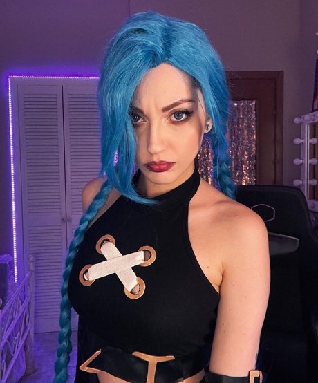 Mona Schon かわいいポルノスター ギャラリー