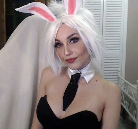 Mona Schon ポルノスター パーフェクト 写真