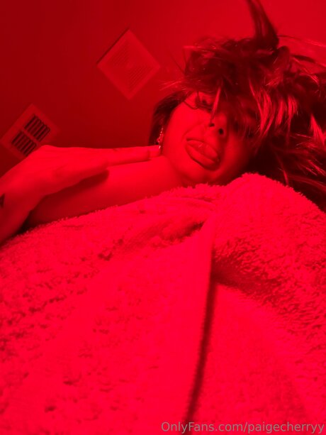 Paigecherryy ポルノスター ホット 画像