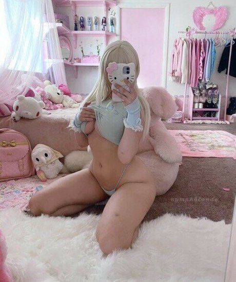 nymphblonde アート女優 画像