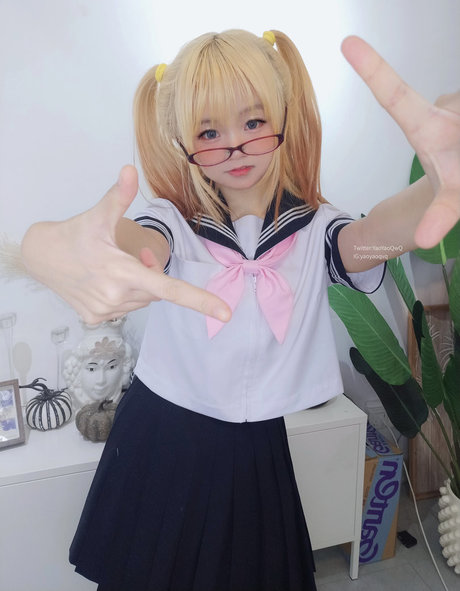 小柄なBBC OnlyFans ポルノグラフィック アーカイブ