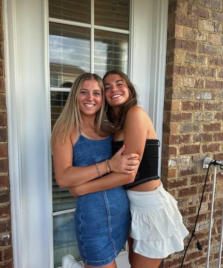 Katie Gilmore 完璧なモデル 写真