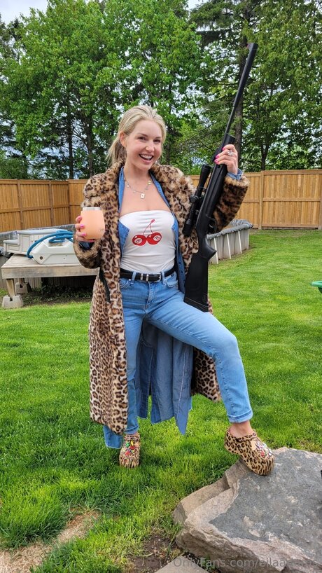 Eilaadams ポルノモデル 画像