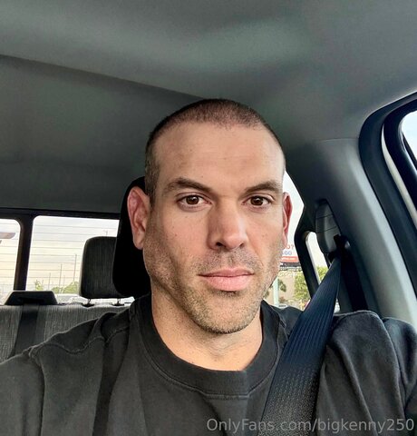 Bigkenny250 女優 写真