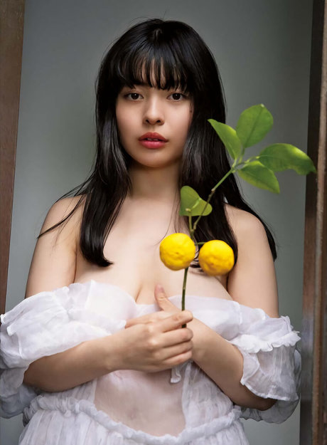 Ani Tenyu ポルノスター トップ 写真