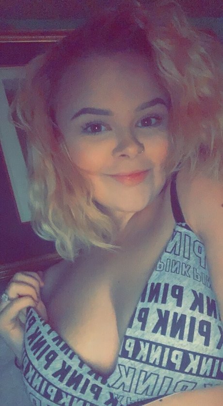 babyc121 完璧なポルノスター 写真