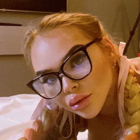 ニューハーフ巨乳OnlyFans ホット裸 ギャラリー