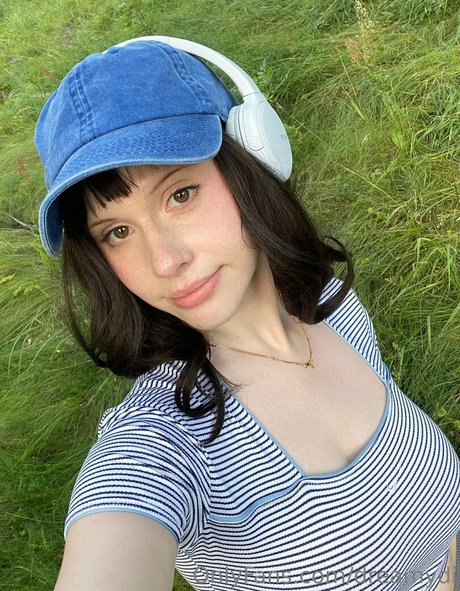 ルビーオンリーファン 無料裸 写真