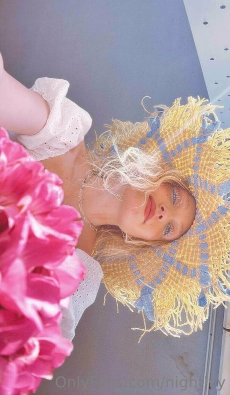 若いティーンのOnlyFans 裸 画像