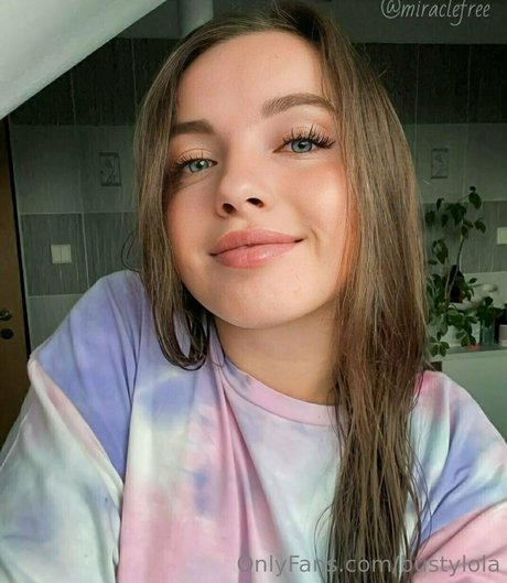 小柄で痩せたOnlyFans セクシーヌード アーカイブ