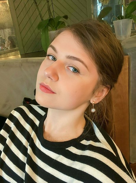 姉妹のOnlyFans トップ 写真