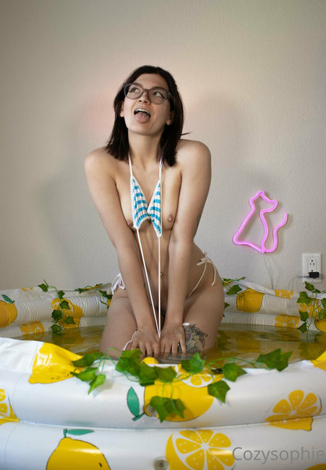 中出しアジア人OnlyFans セクシーヌード 写真