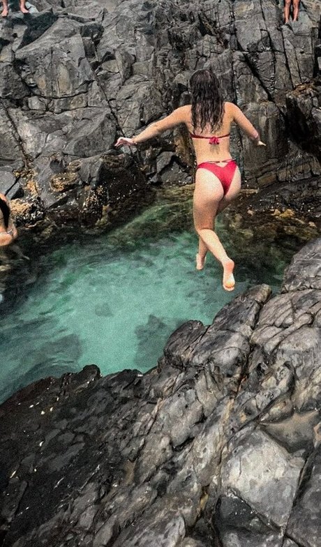 Strawbitty アダルトスター ギャラリー